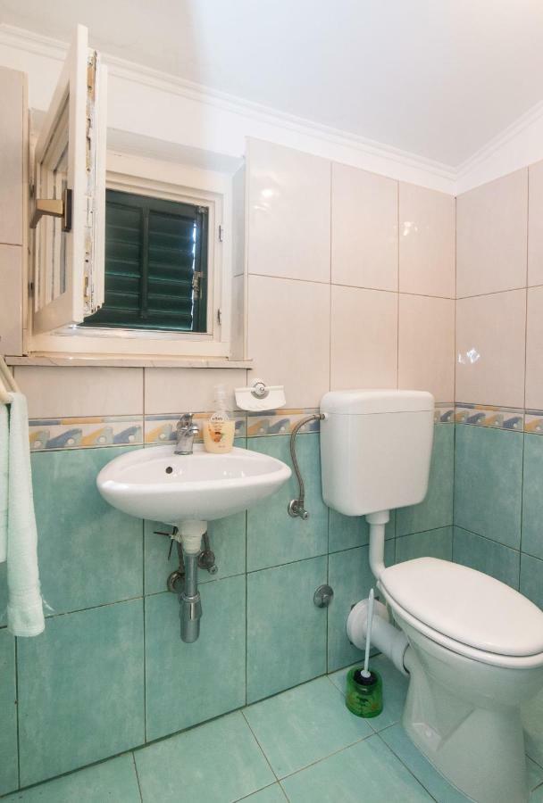 Apartment Josipa Vinišće Buitenkant foto